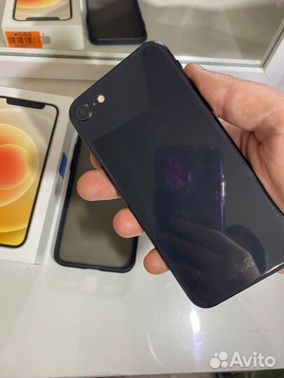 iPhone SE (2020), 64 ГБ