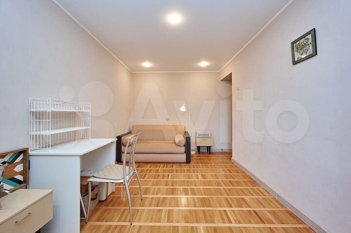 4-к. квартира, 76 м², 7/10 эт.