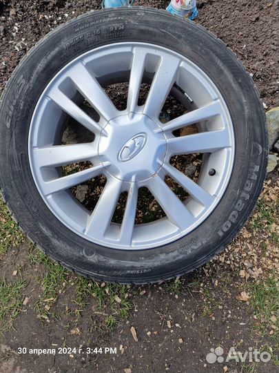 Продаю литые диски с резиной