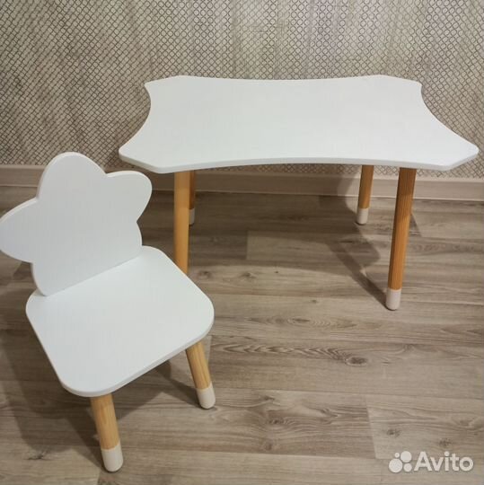 Детский стол и стул