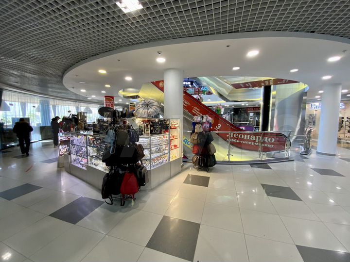 Торговые площади для островной торговли в трц,6 м²