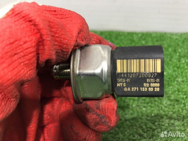 Датчик давления топлива Mercedes-Benz C-180 W204