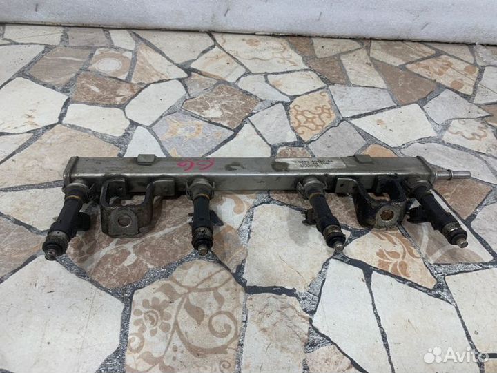 Топливная рампа (рейка) Mazda 6 седан 2.0 LF 2005