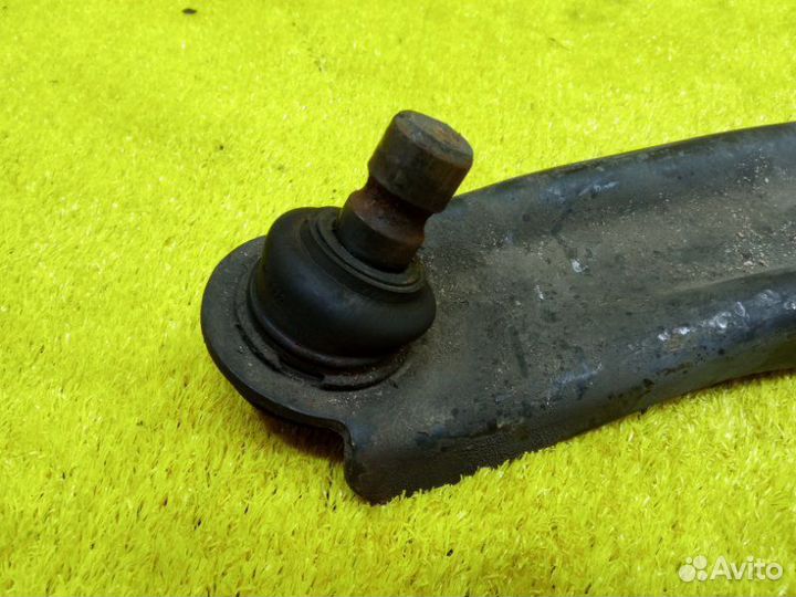 Рычаг передний левый Nissan