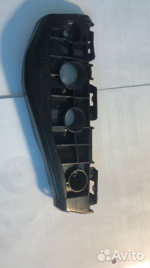 Кронштейн бампера Toyota Corolla 150 передн.левый