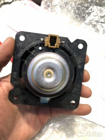 Динамик передний центральный Nissan Infiniti