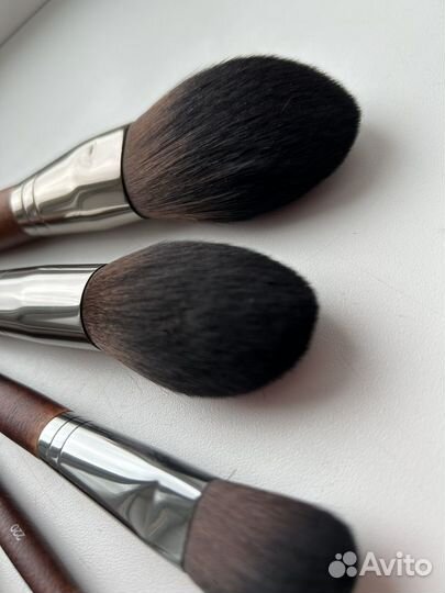 Кисти для макияжа