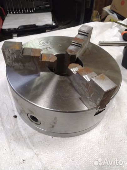 Токарный патрон 3 х кулачковый 250мм