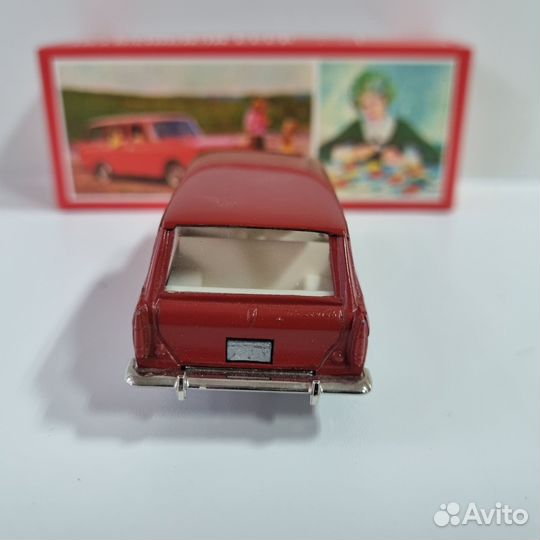 Модель Москвич 426 А3 с ми красный СССР