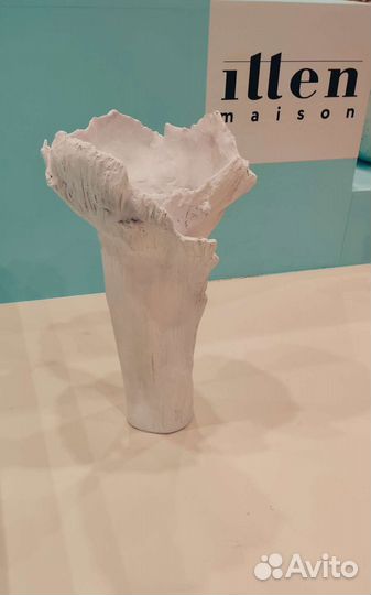 Ваза интерьерная