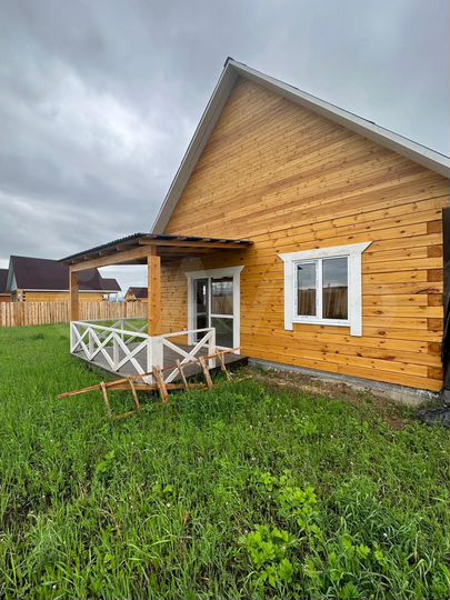 Коттедж 100 м² на участке 10 сот.