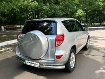 Toyota RAV4 2.0 AT, 2006, 210 000 км, с пробегом, цена 1 200 000 руб.