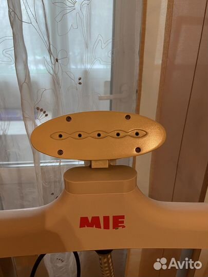 Отпариватель для одежды вертикальный Mie