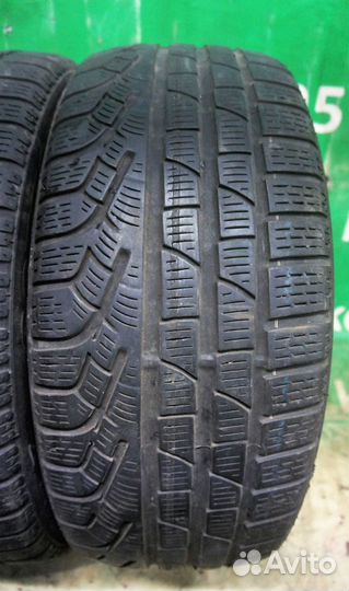 Pirelli Winter Sottozero 210 215/45 R17 91H