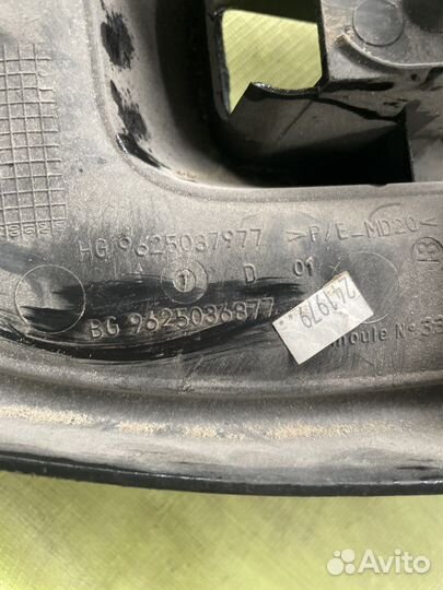 Консоль кпп Peugeot 206