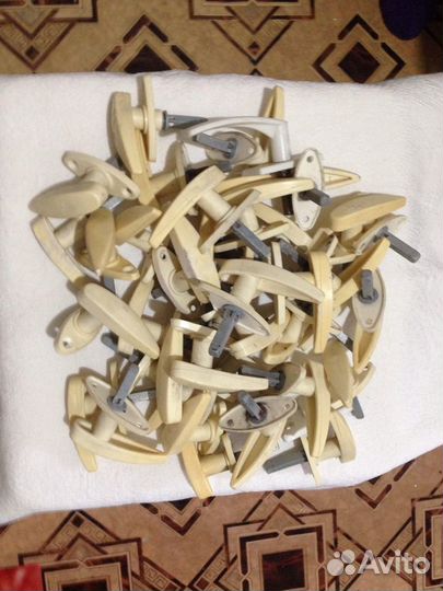 Оконная фурнитура