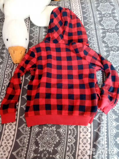 Толстовка мягкая и теплая рост 140