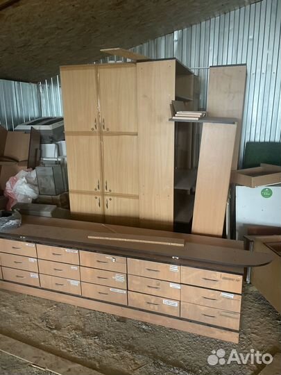 Шкафы и стеллажи бу