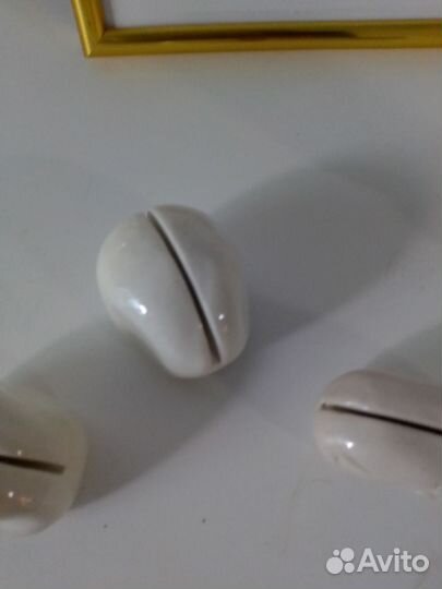 И и фарфоровые подставки под фото