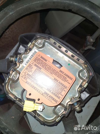 Руль на ниссан примьерв б/у