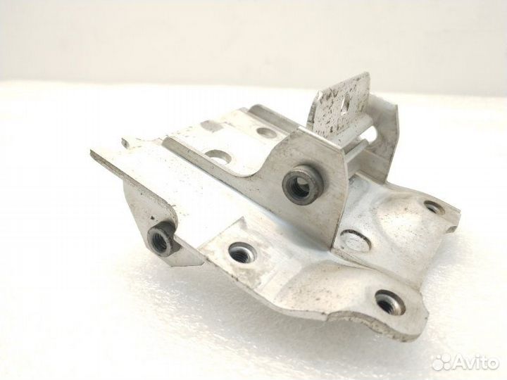 Кронштейн радиатора передний левый Bmw 5-Series