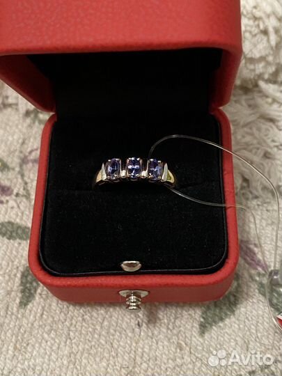 Кольцо с натуральными танзанитами