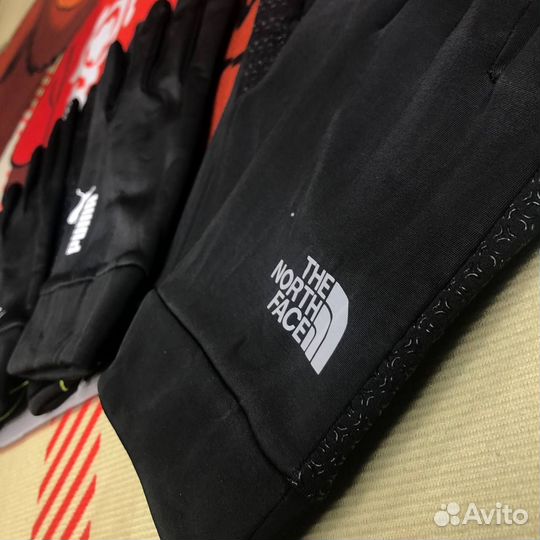 Перчатки Nike сенсорные на флисе, новые