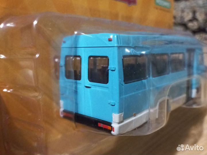 Автобус ЗИЛ-325000 Наши Автобусы 1/43 номер65