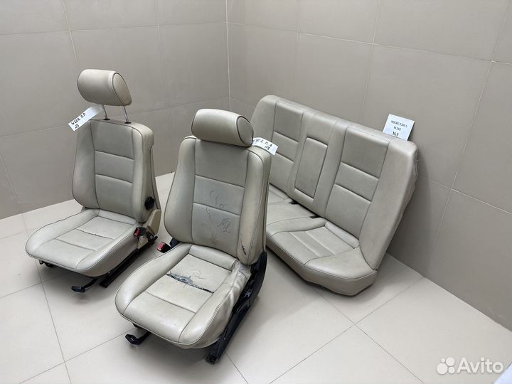 Сиденья (светлая кожа) Mercedes W202