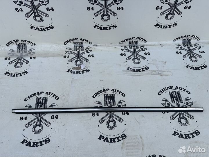 Хром Молдинг переднего правого стекла Kia Rio 3