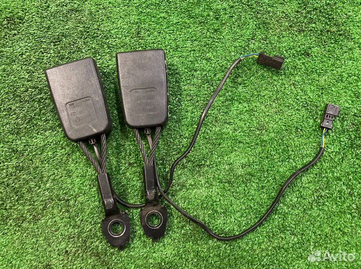 Замок ремня безопасности задний Mercedes-Benz