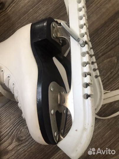 Коньки фигурные graf montana 30