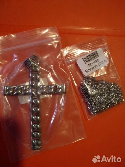 Крест с цепочкой из нержавеющей стали