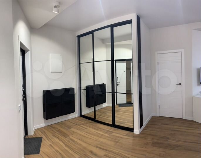 2-к. квартира, 54 м², 1/3 эт.