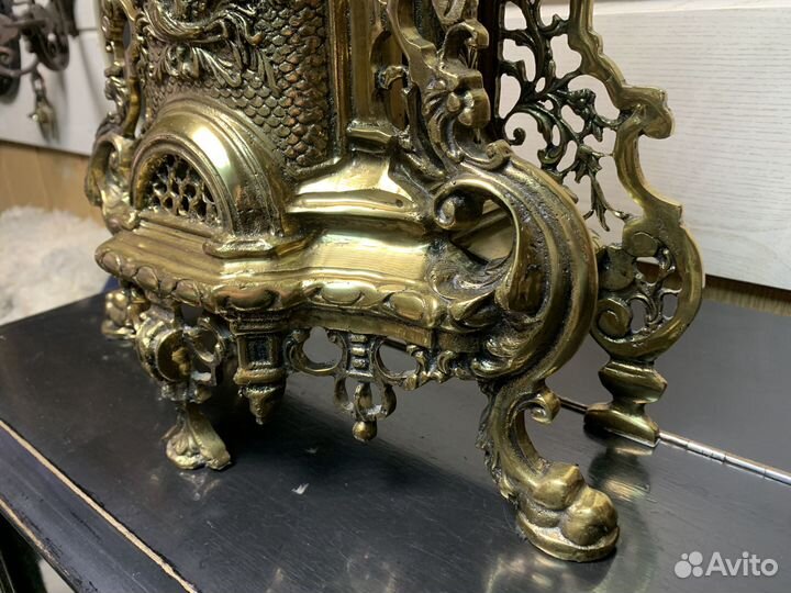 Большие бронзовые каминные часы