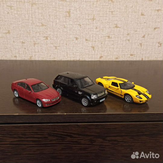 Коллекционные модели RMZcity, Kinsmart, Cararama