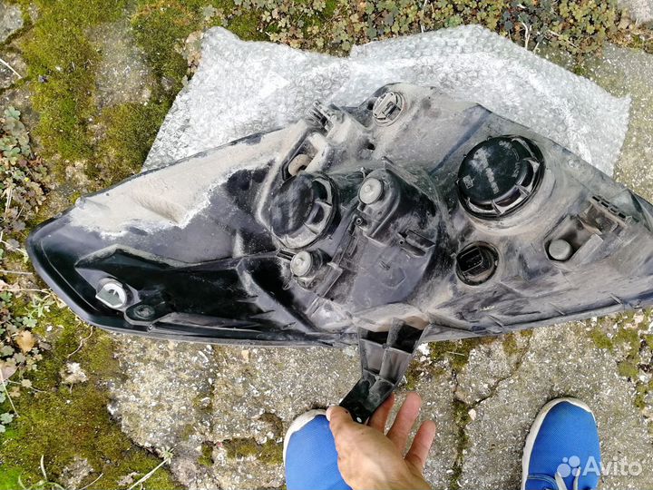 Фара правая Hyundai Grand Starex