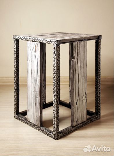 Подставка для цветов / тумба из металла и дерева