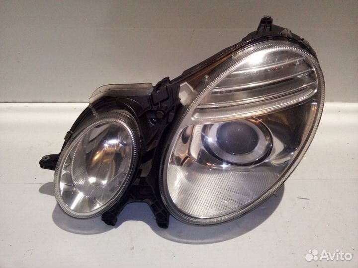 Фара левая Mercedes-Benz E-Class