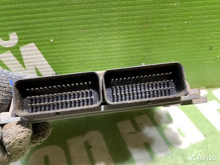 Блок управления двигателем Renault Logan