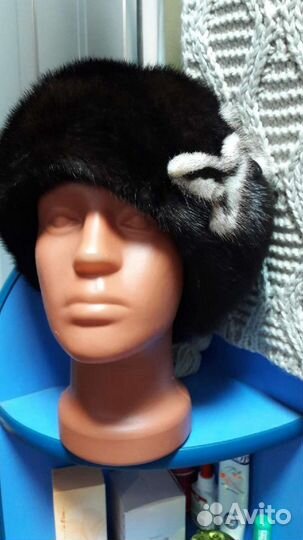 Берет женский норковый