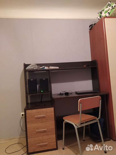 Компьютерный стол