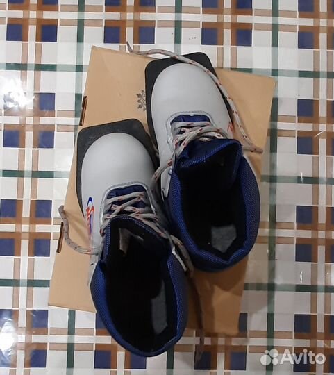 Лыжные ботинки nordik