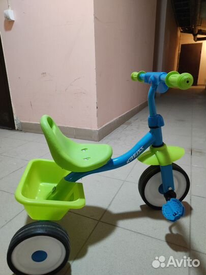Детский трехколесный велосипед б/у kriess