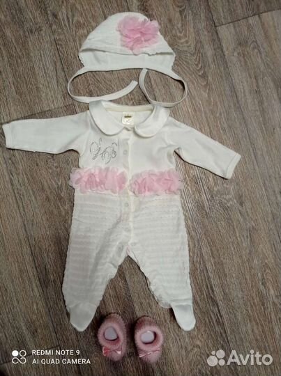 Комплект на выписку для девочки