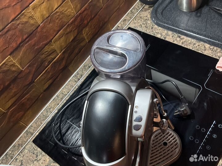 Продаю капсюльную кофемашину Caffitaly Nautilus