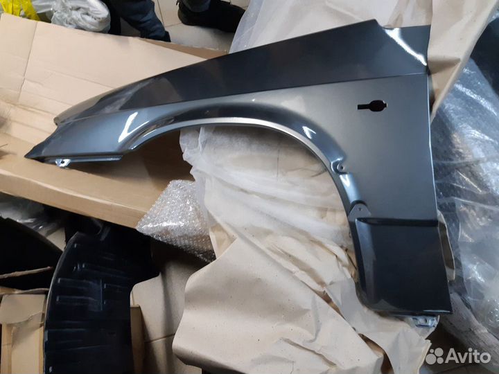 Крыло в цвет LADA 2113-15
