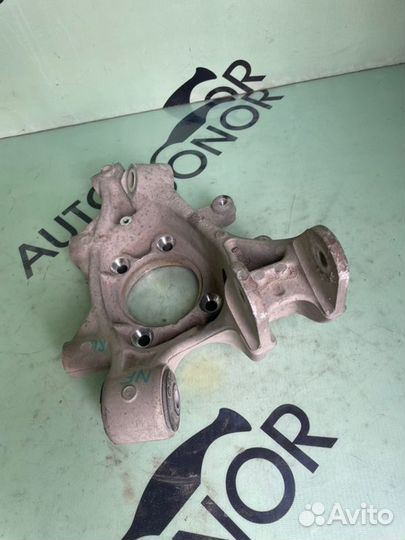 Цапфа задняя правая Volkswagen Touareg 7P 3.0D