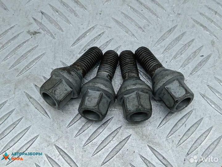 Болт колесный Dacia Logan рест. 2010 701601139B