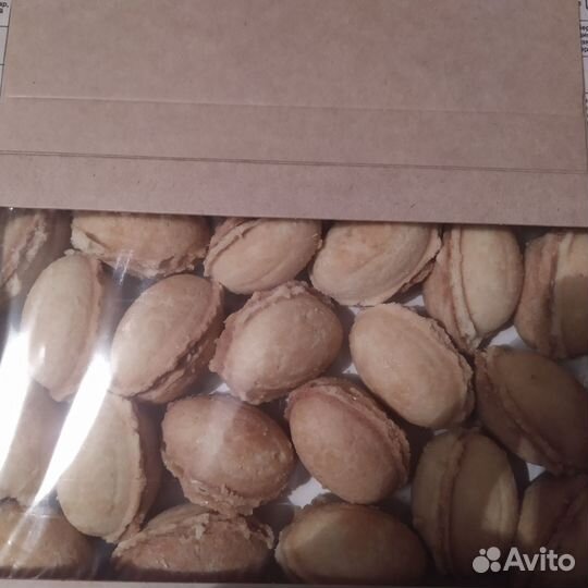 Орешки со сгущенкой и грецким орехом внутри